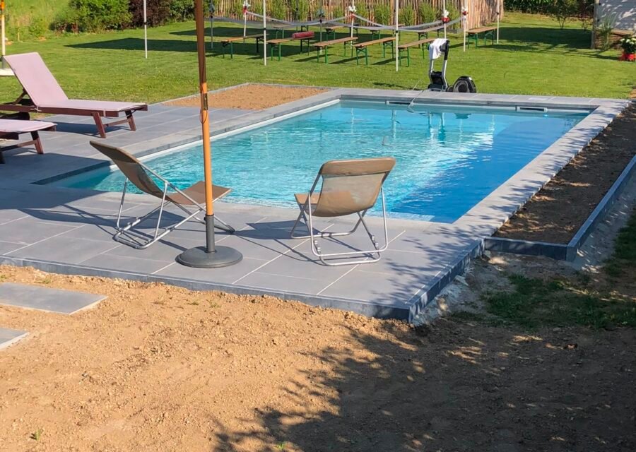 Carrelage autour de piscine à Hyères - Piscine & margelles