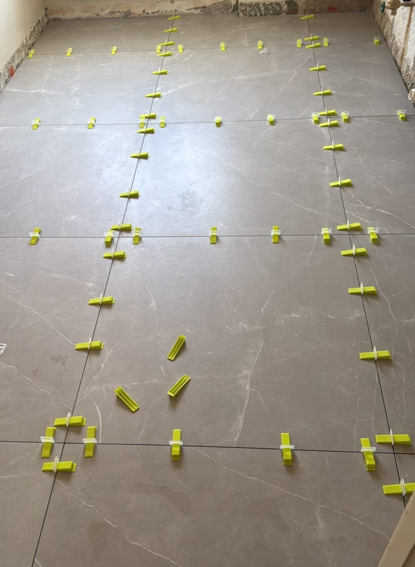 Carrelage avec croisillons à Hyères