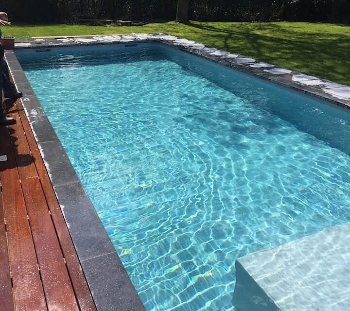 Carrelage piscine à Hyères - Piscine & margelles