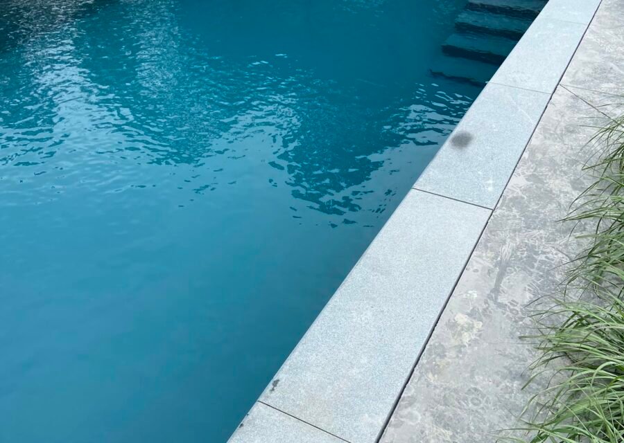 Carrelahe piscine à Hyères - Piscine & margelles